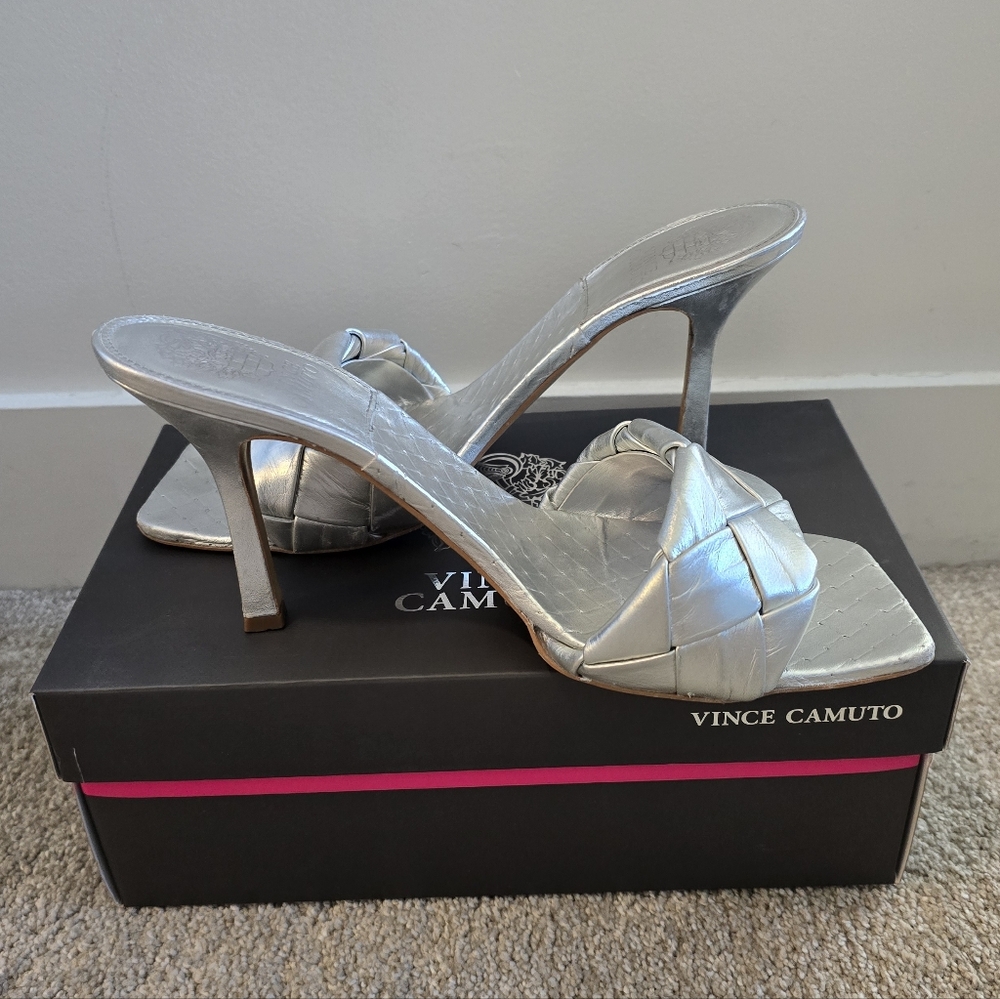 Vince Camuto Brelanie Silver Mule, Women's 11 - Picture 4 of 13